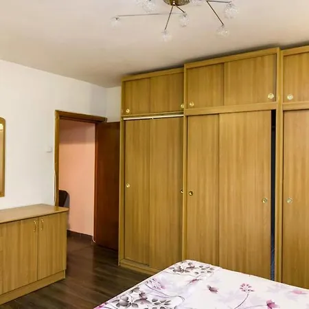 Piata Alba Iulia Apartments * Бухарест